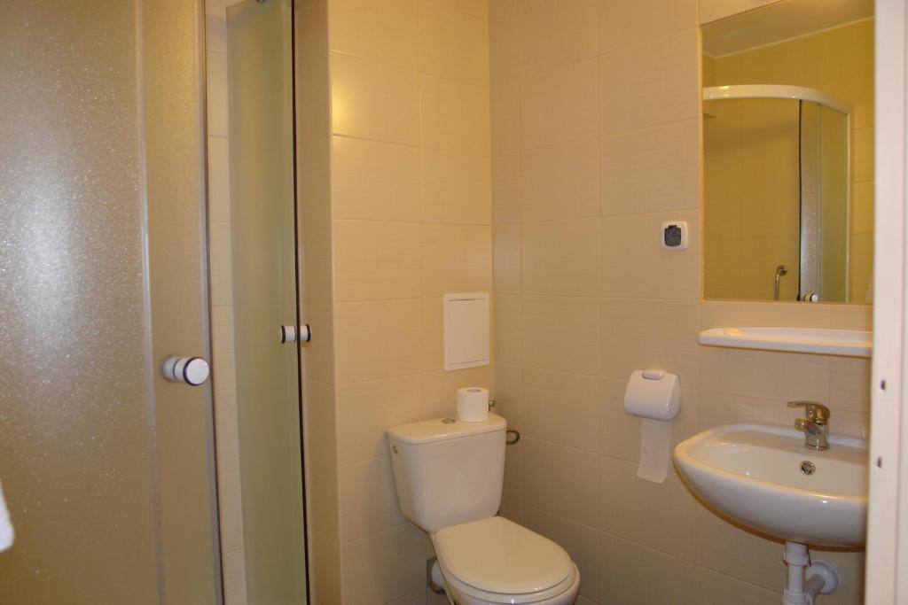 Hotel Junior Zamość Quarto foto